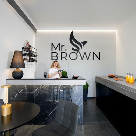 Mr Brown Home And Suites Rom Eksteriør billede