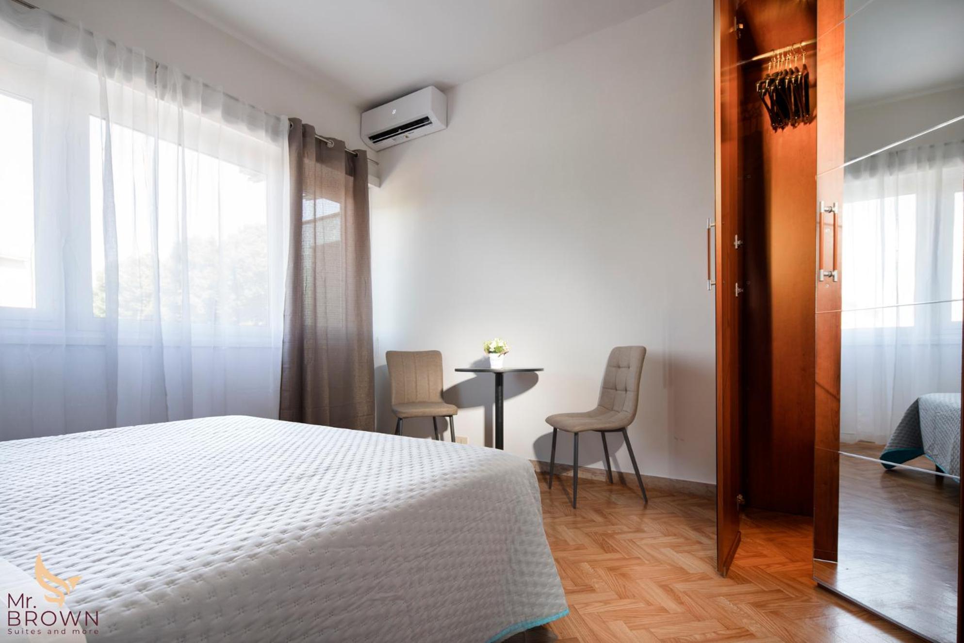 Mr Brown Home And Suites Rom Værelse billede