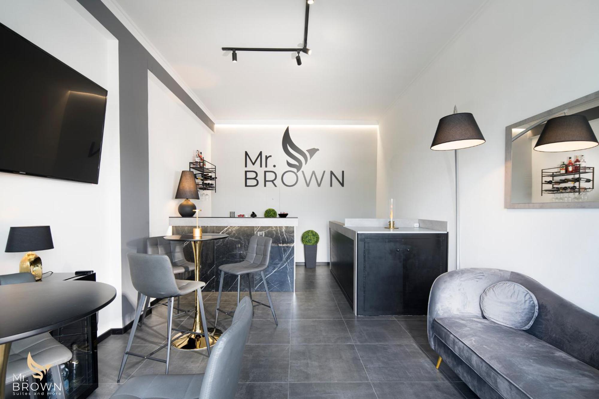 Mr Brown Home And Suites Rom Eksteriør billede