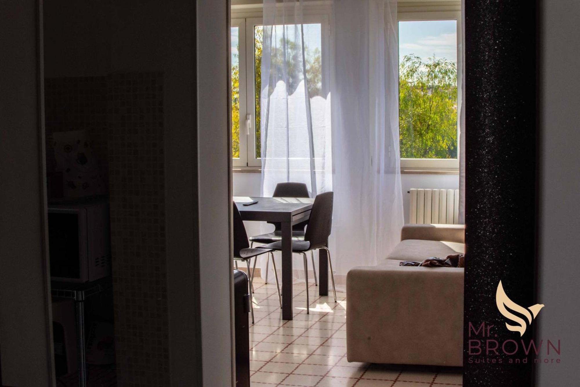 Mr Brown Home And Suites Rom Eksteriør billede